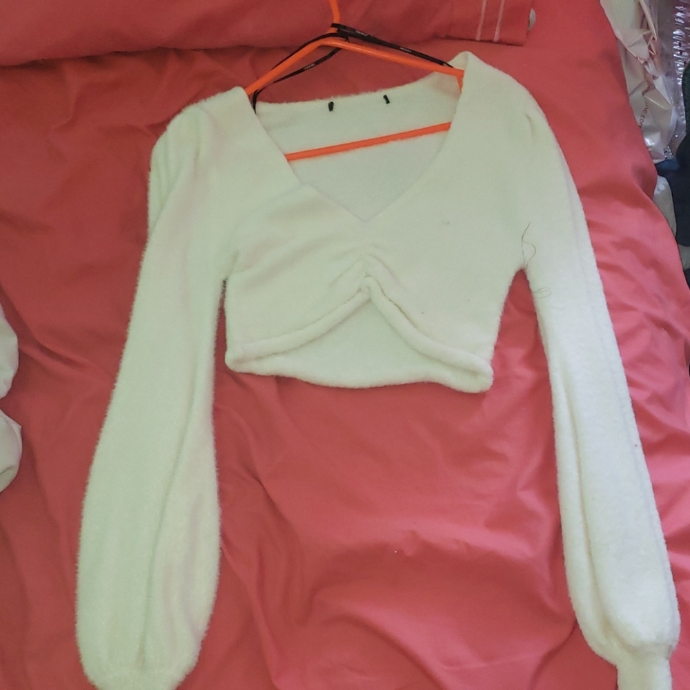 Cropped sweater top